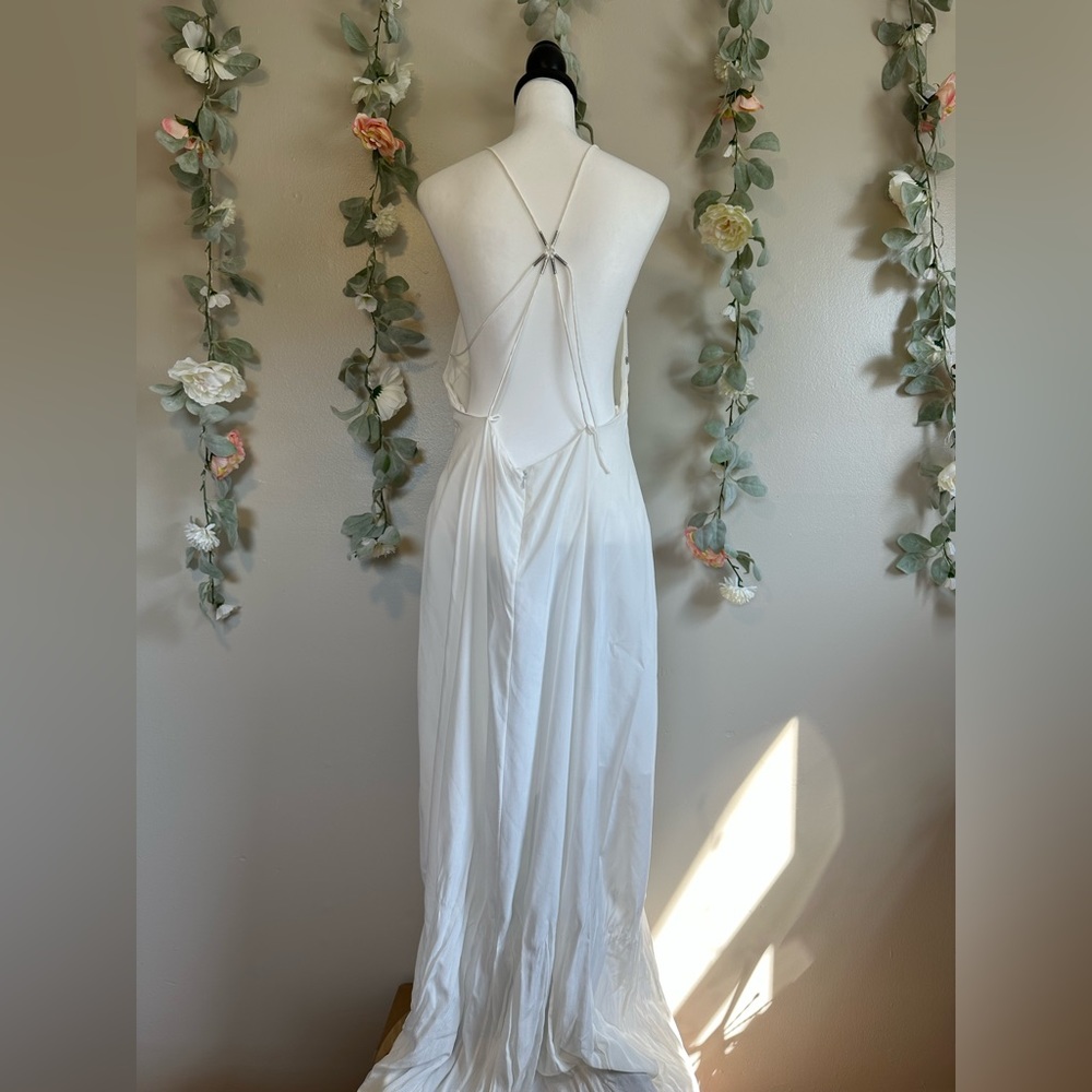 GIVENCHY Sleeveless Crystal Gown - Picture 11 of 17